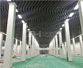 貴州興義體育中心 - 鋁單板、弧形鋁方通吊頂5