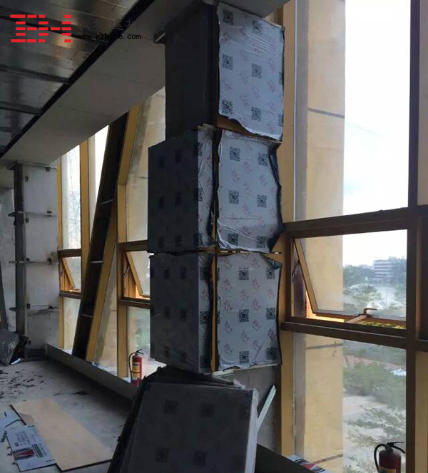 【圓大廈施工現(xiàn)場】室內(nèi)方形包柱鋁單板安裝 【圓大廈施工現(xiàn)場】室內(nèi)方形包柱鋁單板安裝