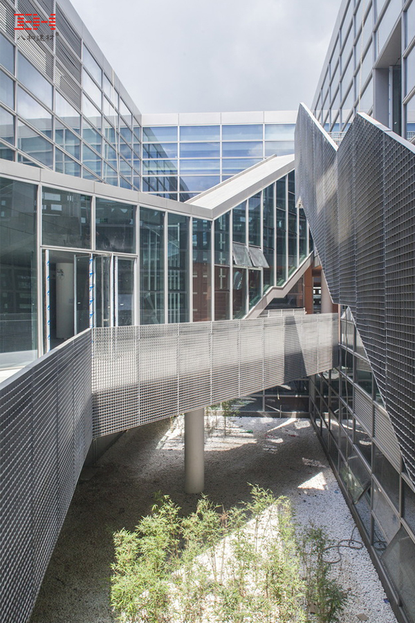 造型鋁單板、格柵、金屬拉伸板-南方科技大學(xué)讀書館10.jpg
